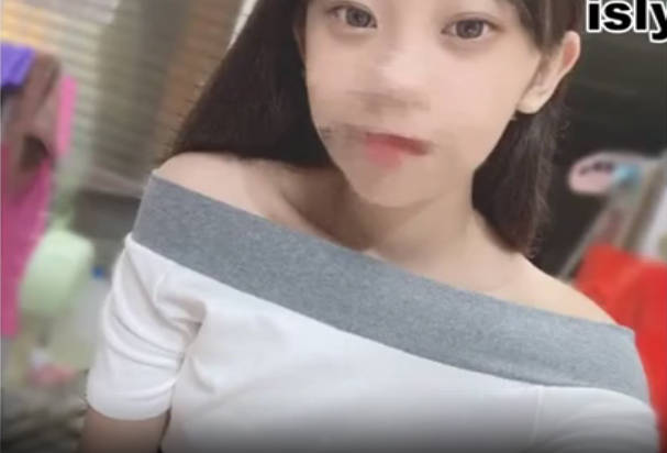 本土自拍 現在剛成年的妹妹都那麽色的嗎