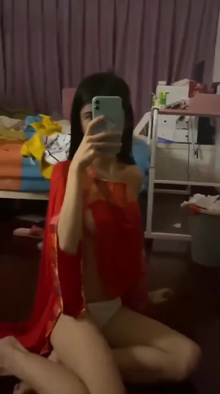 【网曝门】极品爆乳网红美女‘狗头萝莉’最新大尺度私拍被前男友流出 渣男渣女的故事 喜欢无套内射