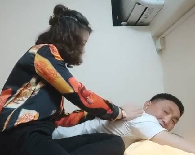 偉哥探花高端外圍系列的小姐姐超可愛